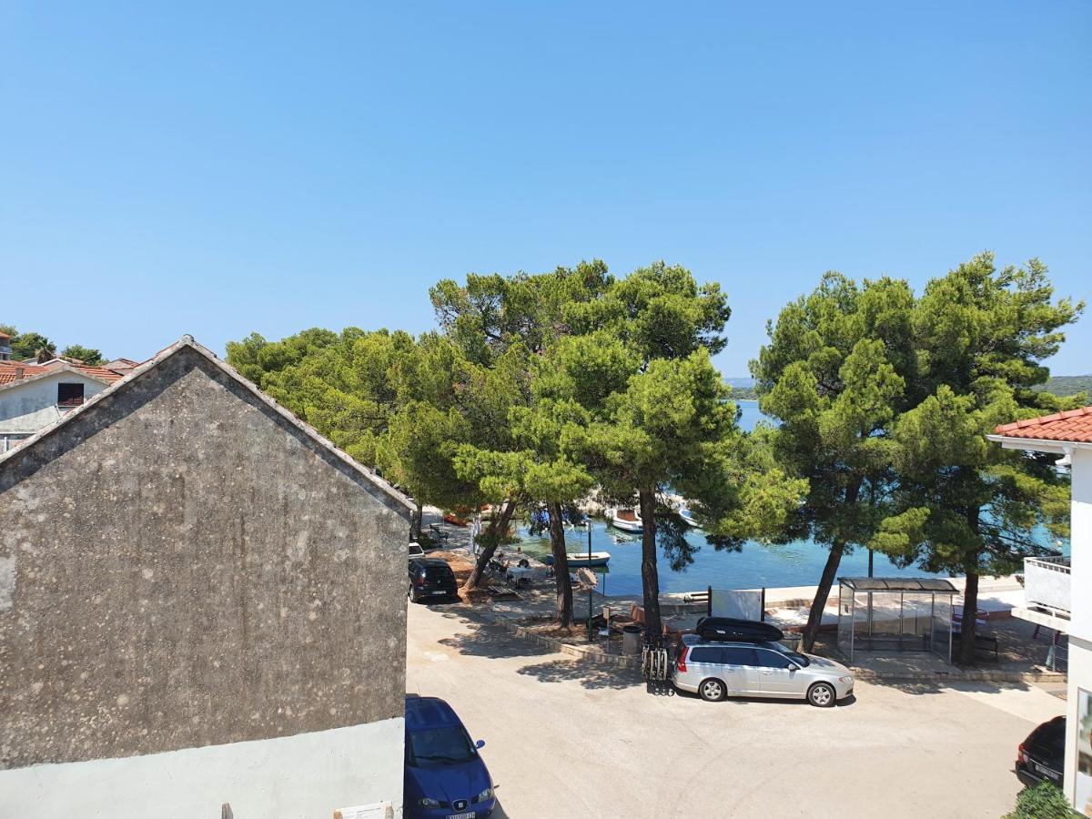 Apartmani Nerium Lovište Exteriör bild