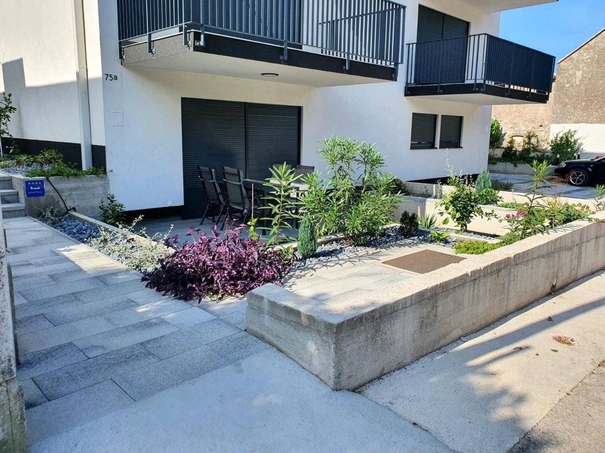 Apartmani Nerium Lovište Exteriör bild
