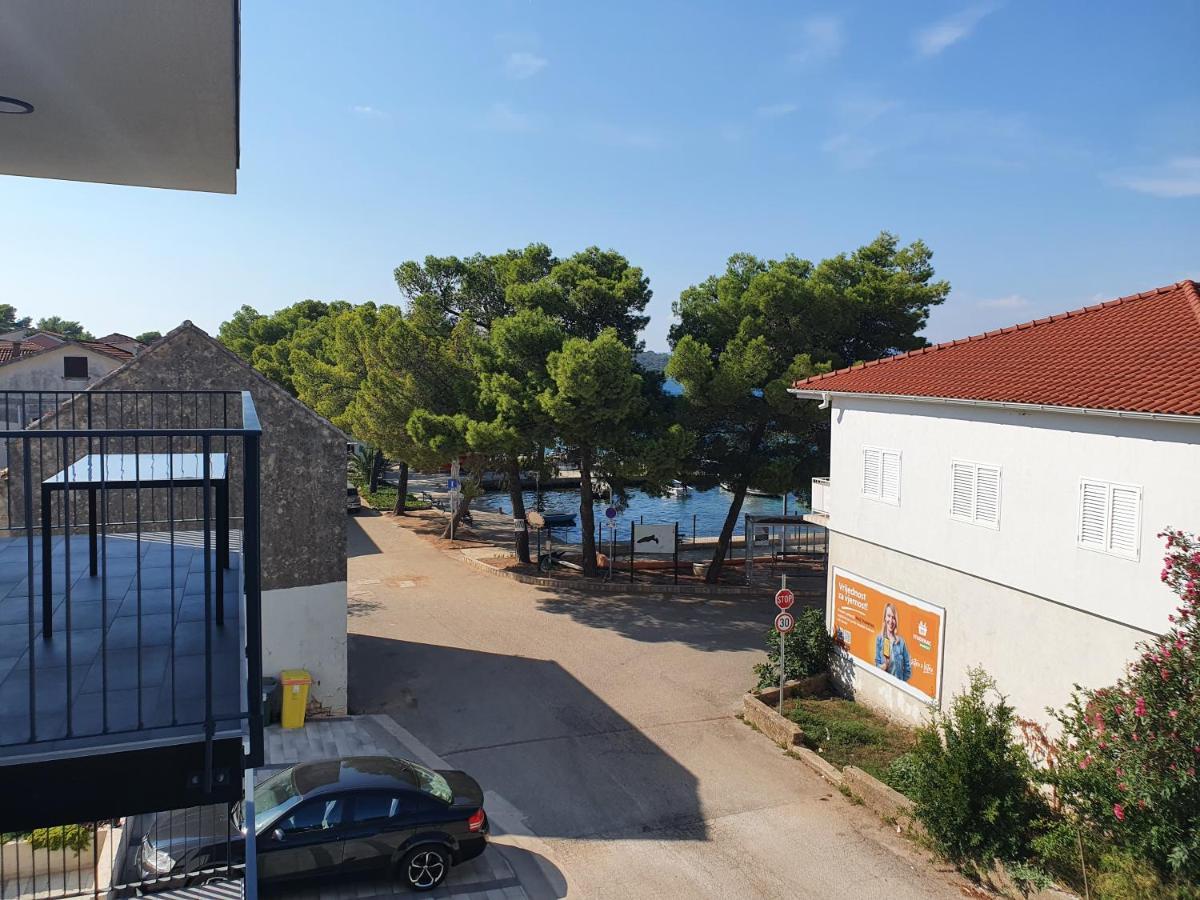 Apartmani Nerium Lovište Exteriör bild