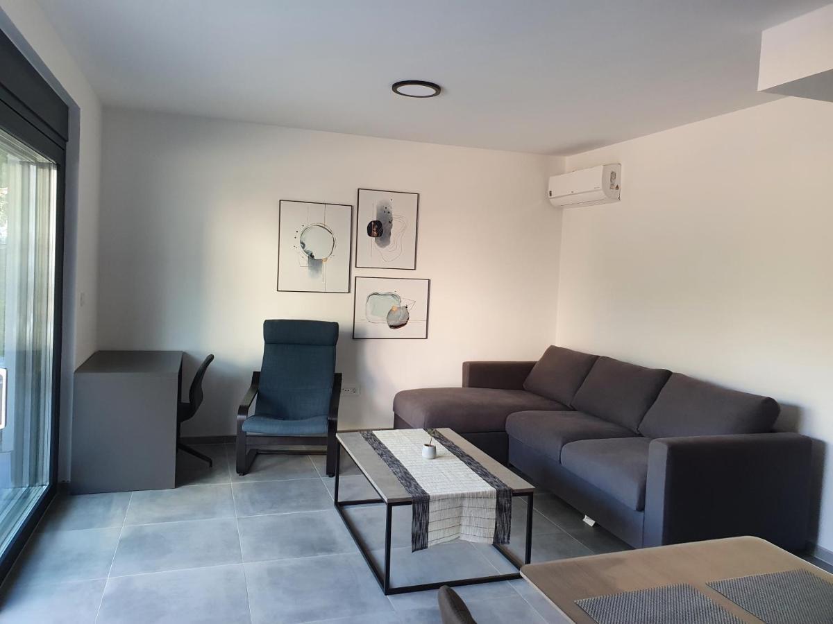 Apartmani Nerium Lovište Exteriör bild