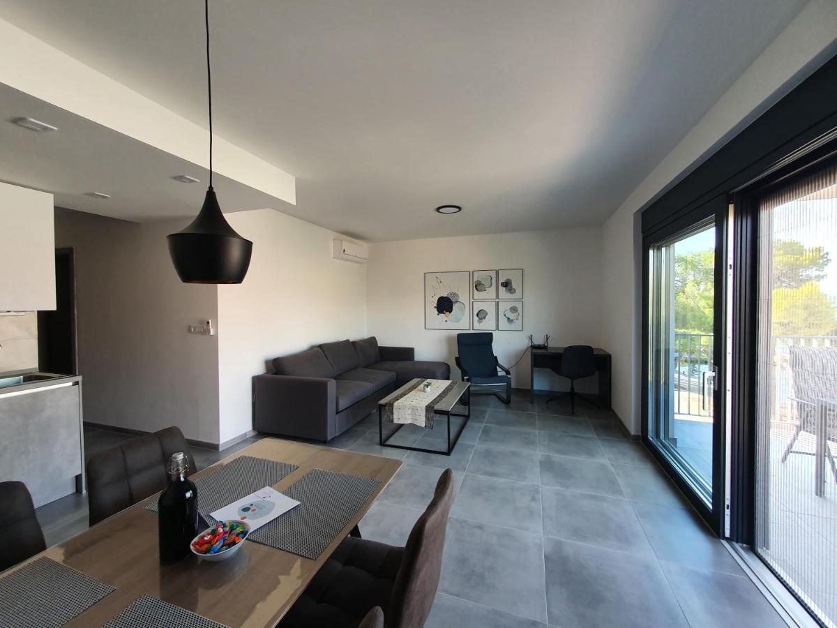 Apartmani Nerium Lovište Exteriör bild