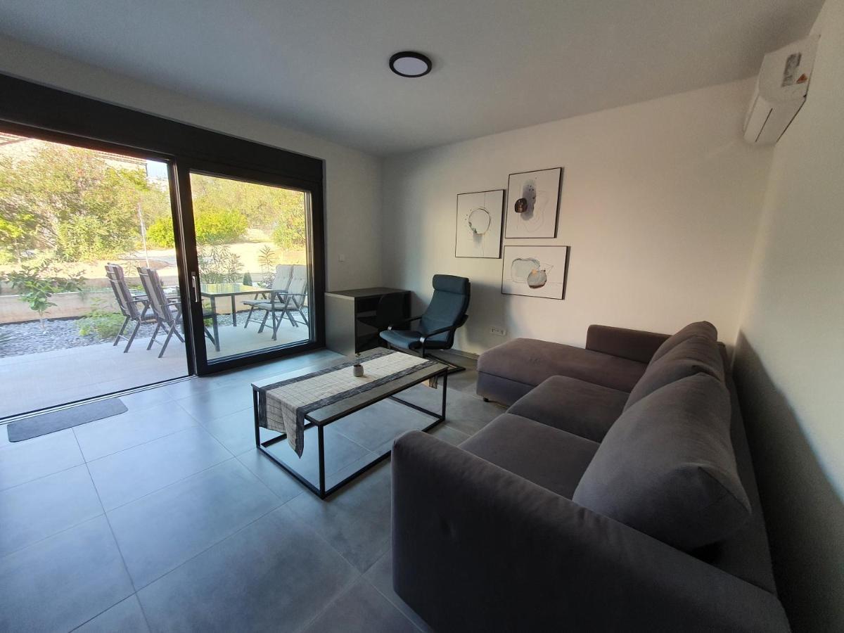Apartmani Nerium Lovište Exteriör bild